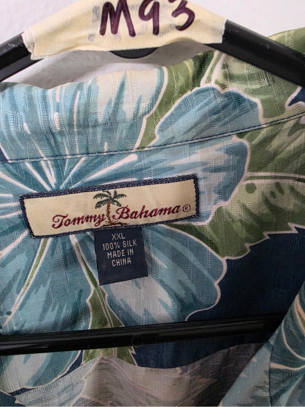 Tommy Bahama Tropical Shirt Bundle – 2 Men’s XXL Shirts $20 - Picture 5 of 6